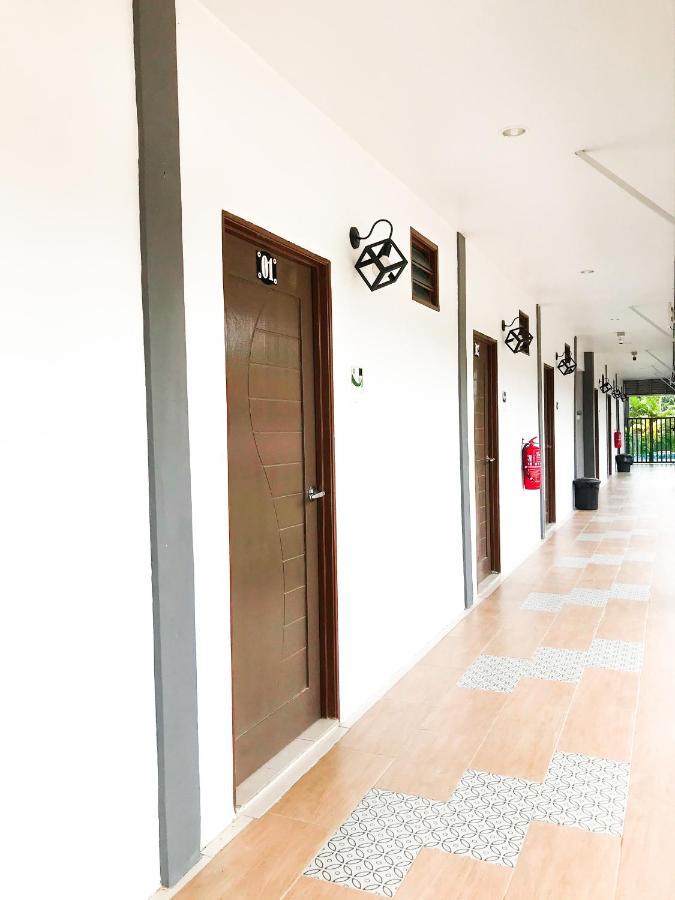 Norshah Village Resort Pantai Cenang (Langkawi) Exterior foto
